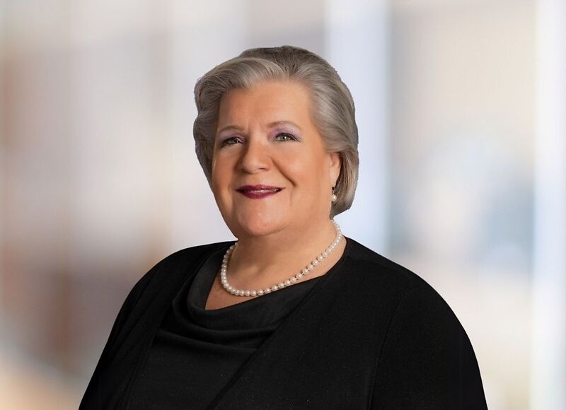 Photo of Andrea R. Gundersen