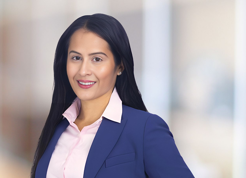 Photo of Lia N. Sibrian